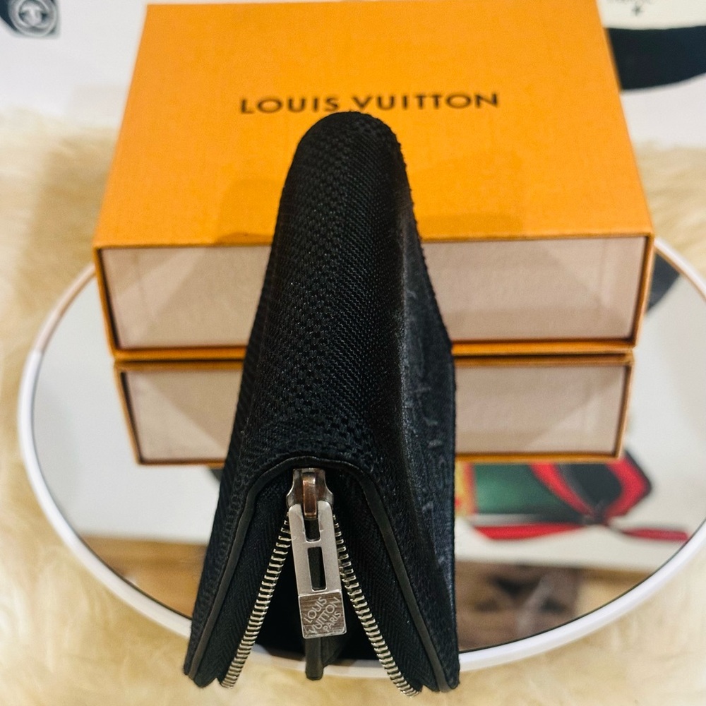 🔥 LOUIS VUITTON CARD CASE WALLET W/BOX - Picture 5 of 14